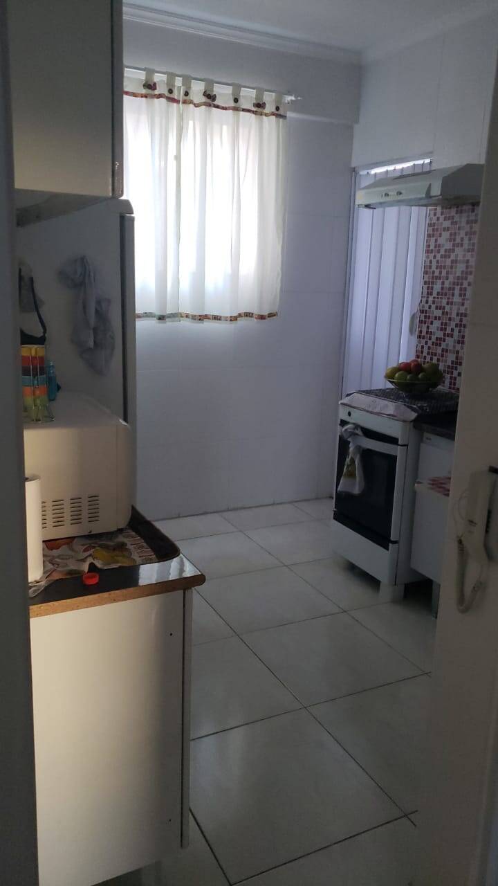 Apartamento à venda com 2 quartos, 60m² - Foto 4