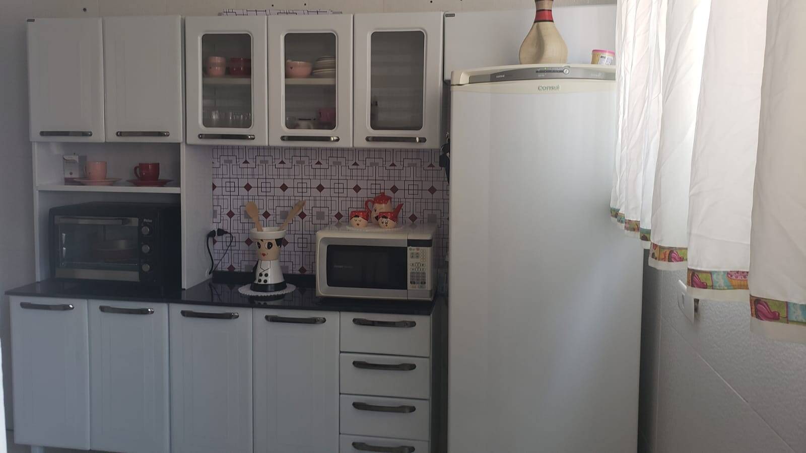 Apartamento à venda com 2 quartos, 60m² - Foto 2