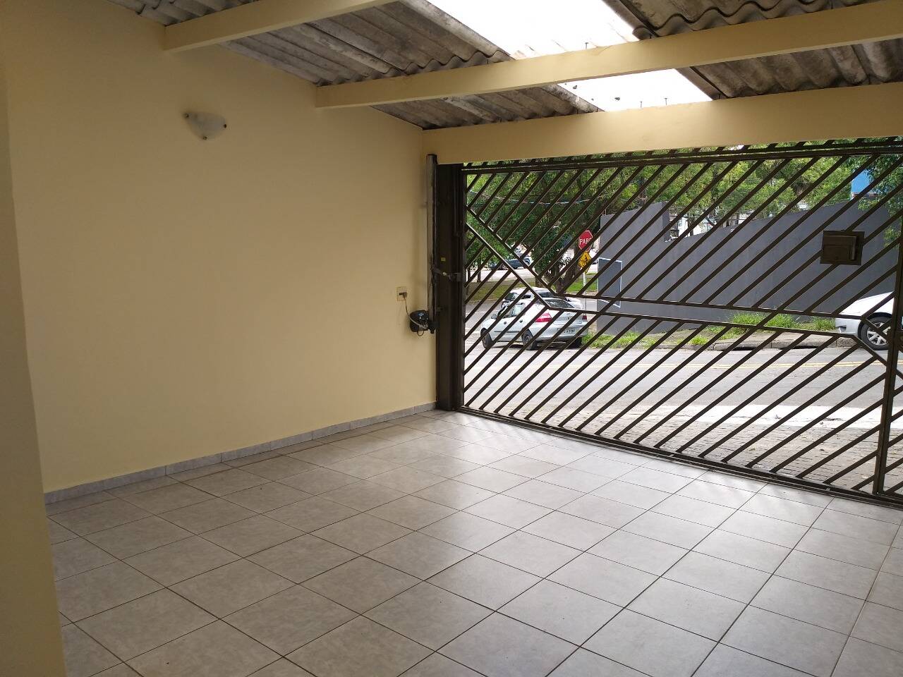 Casa à venda com 3 quartos, 125m² - Foto 2