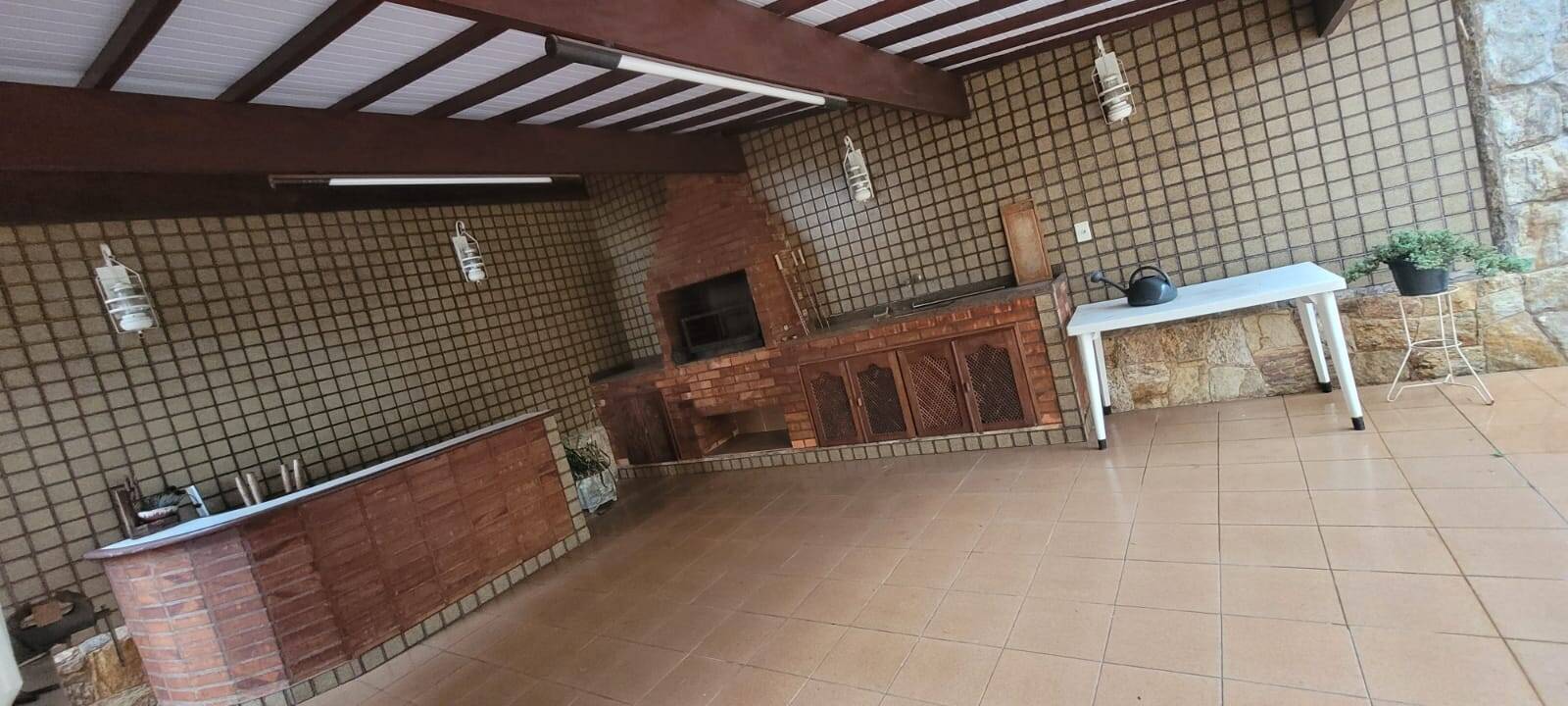 Casa à venda com 3 quartos, 331m² - Foto 43