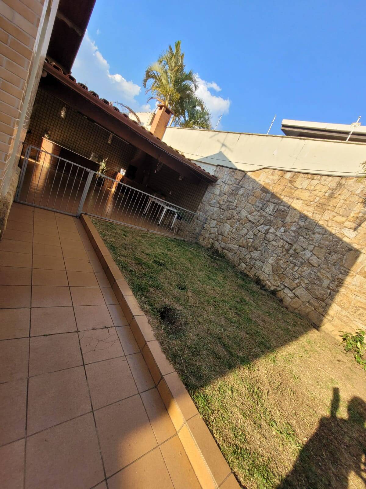 Casa à venda com 3 quartos, 331m² - Foto 21