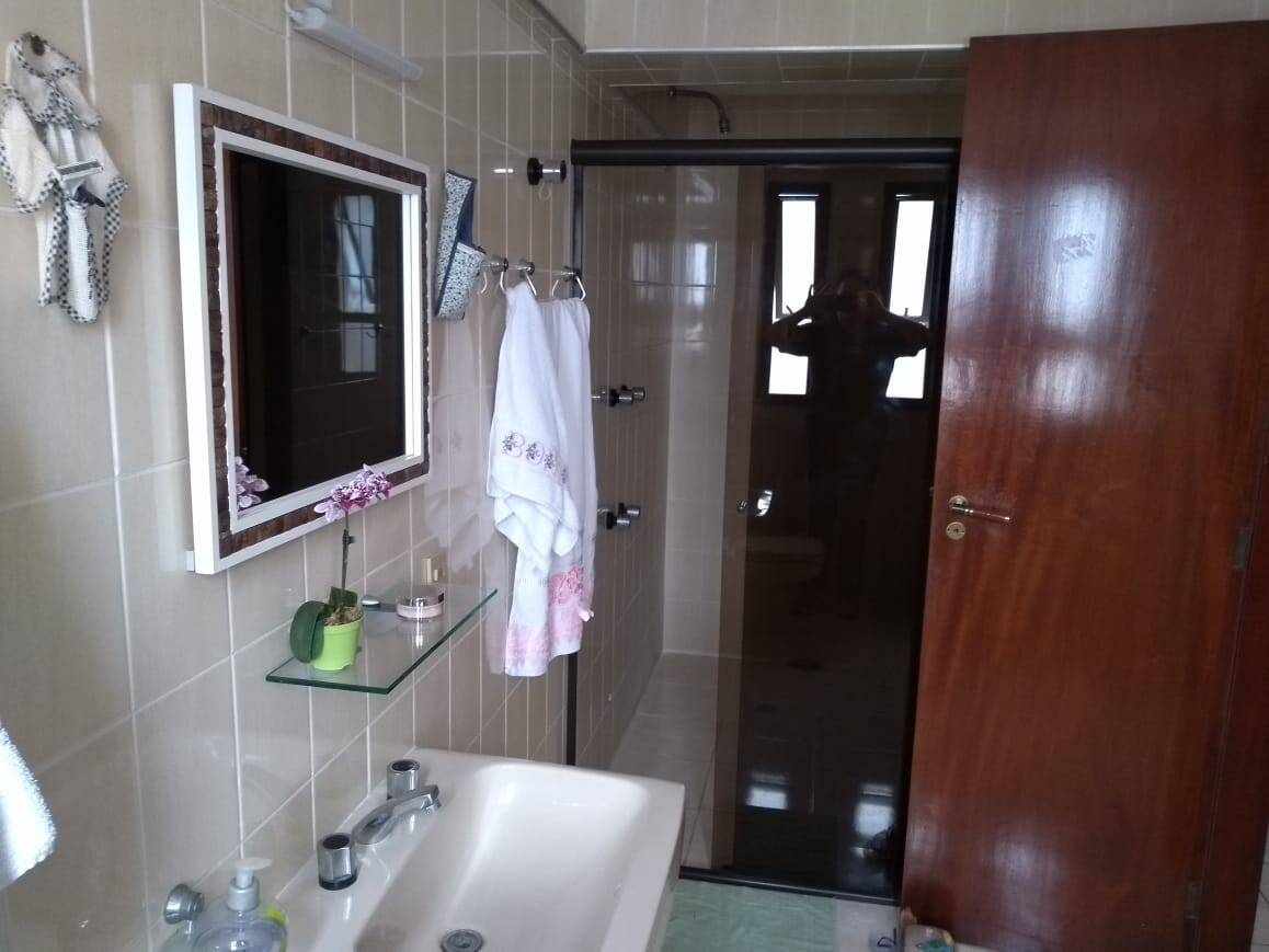 Apartamento à venda com 3 quartos, 140m² - Foto 18