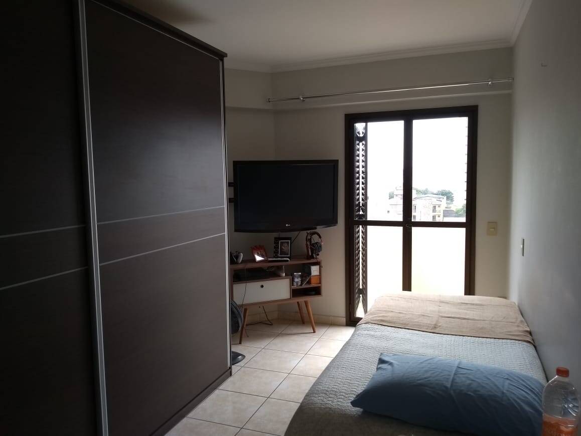 Apartamento à venda com 3 quartos, 140m² - Foto 22