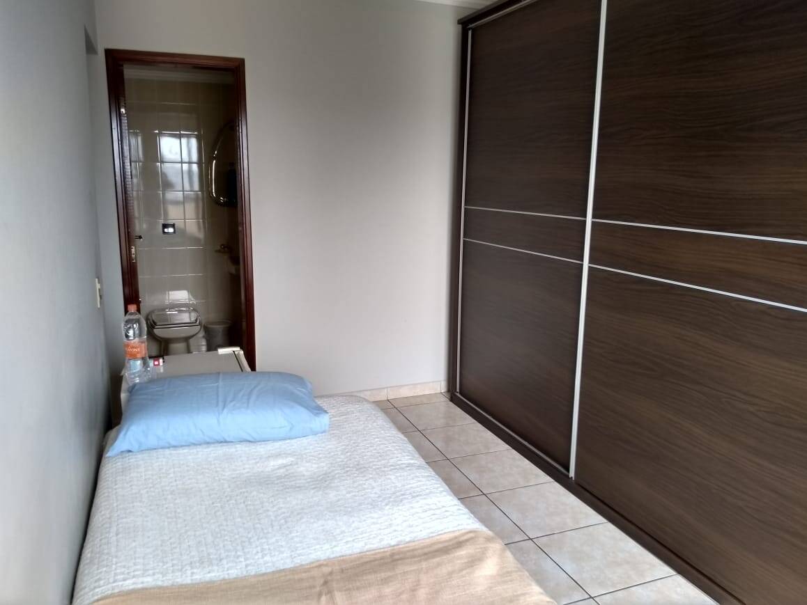 Apartamento à venda com 3 quartos, 140m² - Foto 23