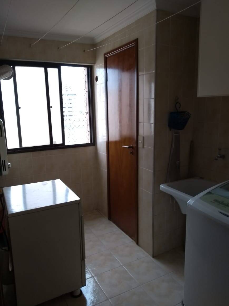 Apartamento à venda com 3 quartos, 140m² - Foto 33