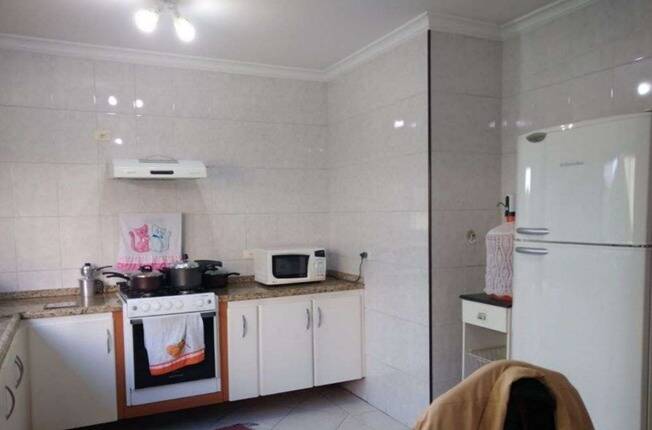 Casa à venda com 3 quartos, 201m² - Foto 7