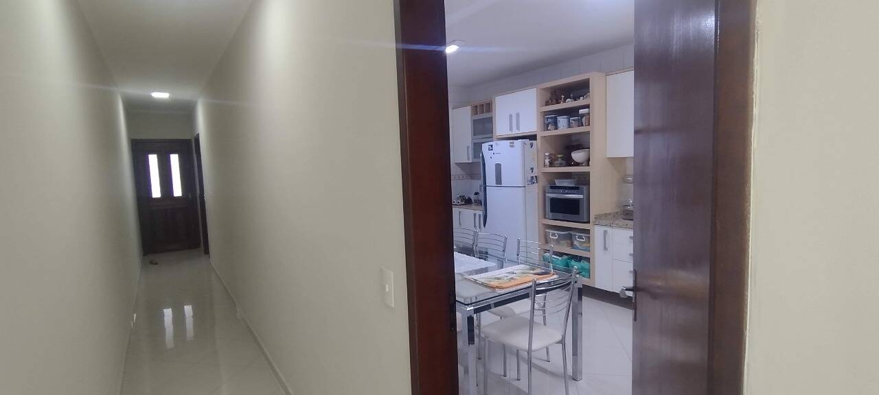 Casa à venda com 3 quartos, 224m² - Foto 12