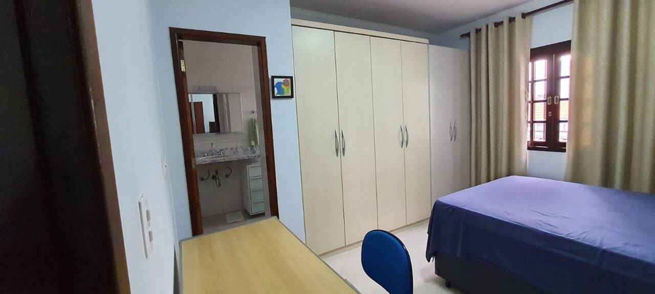 Casa à venda com 3 quartos, 224m² - Foto 22