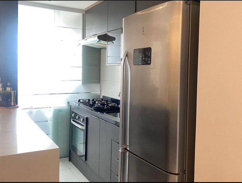 Apartamento à venda com 2 quartos, 67m² - Foto 6