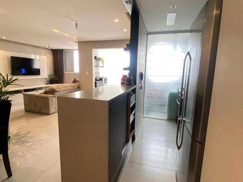 Apartamento à venda com 2 quartos, 67m² - Foto 8