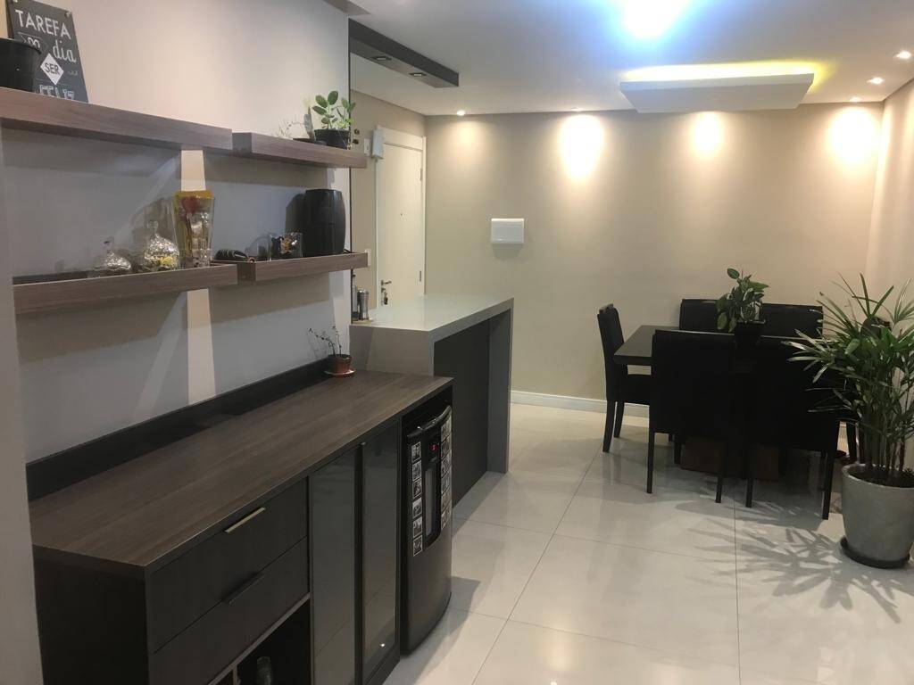 Apartamento à venda com 2 quartos, 67m² - Foto 12