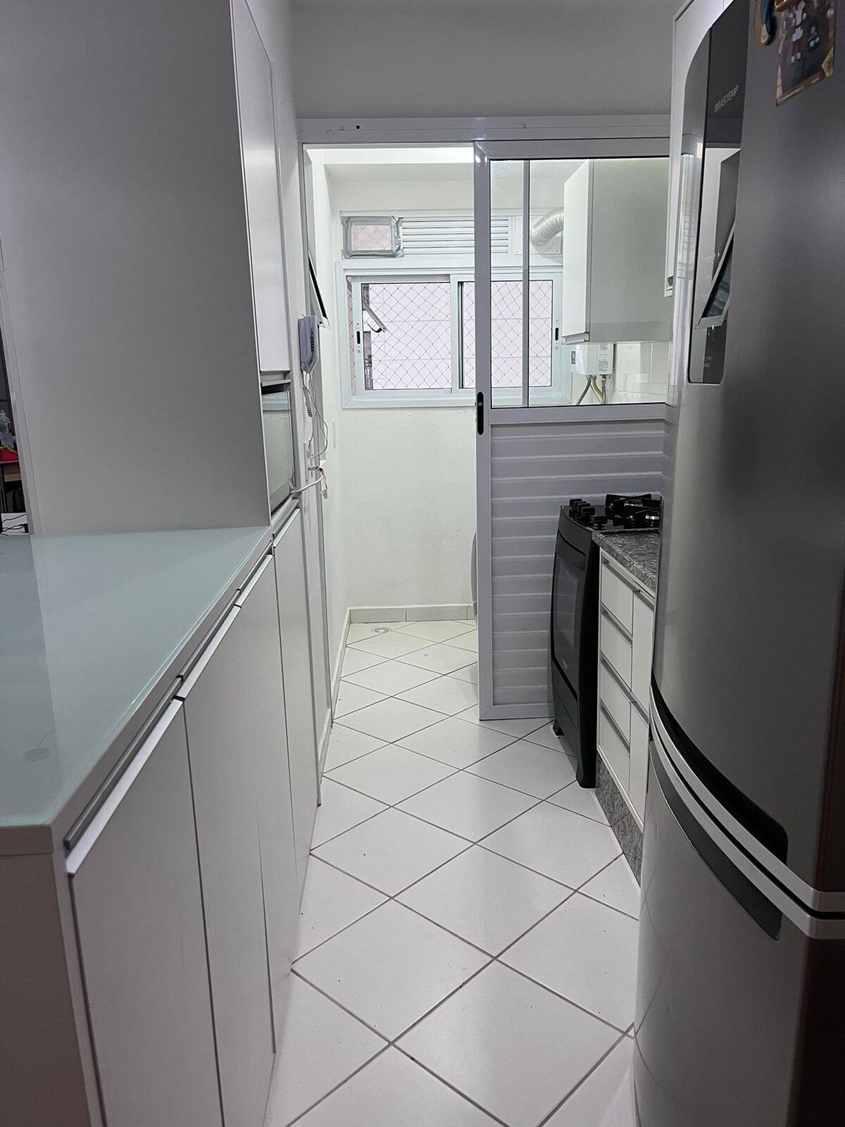 Apartamento à venda com 2 quartos, 58m² - Foto 2