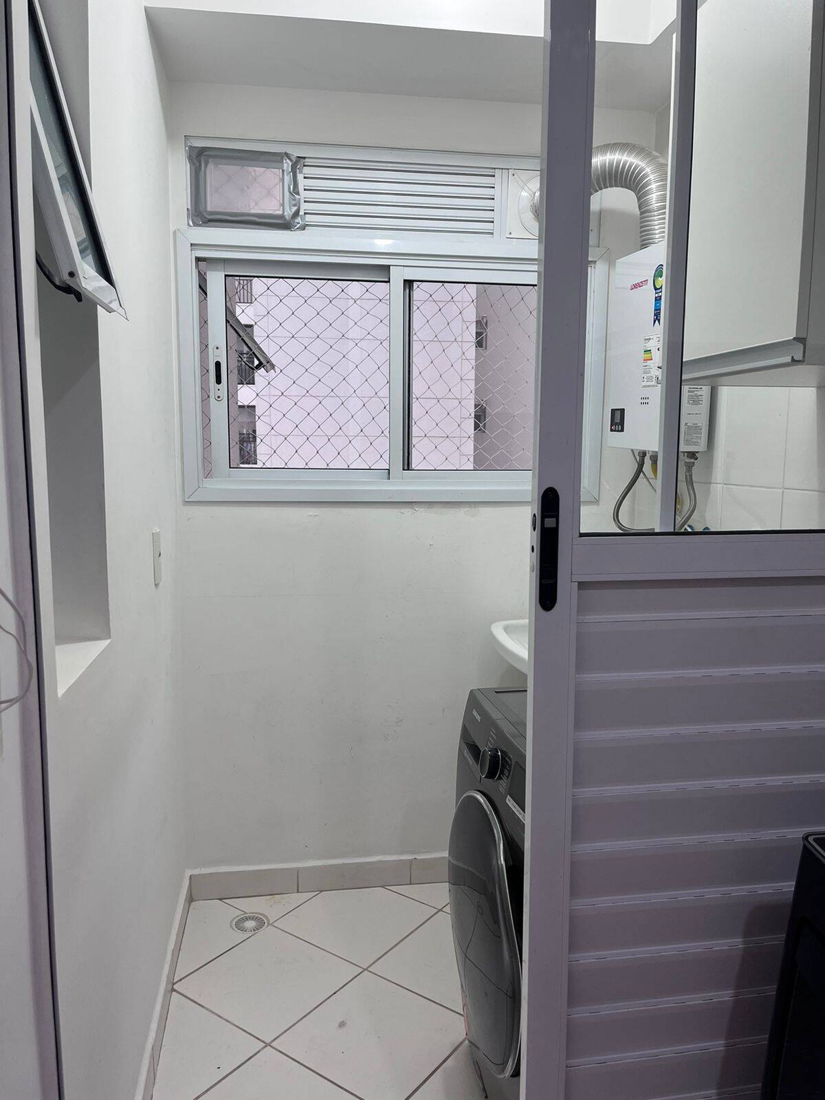 Apartamento à venda com 2 quartos, 58m² - Foto 14