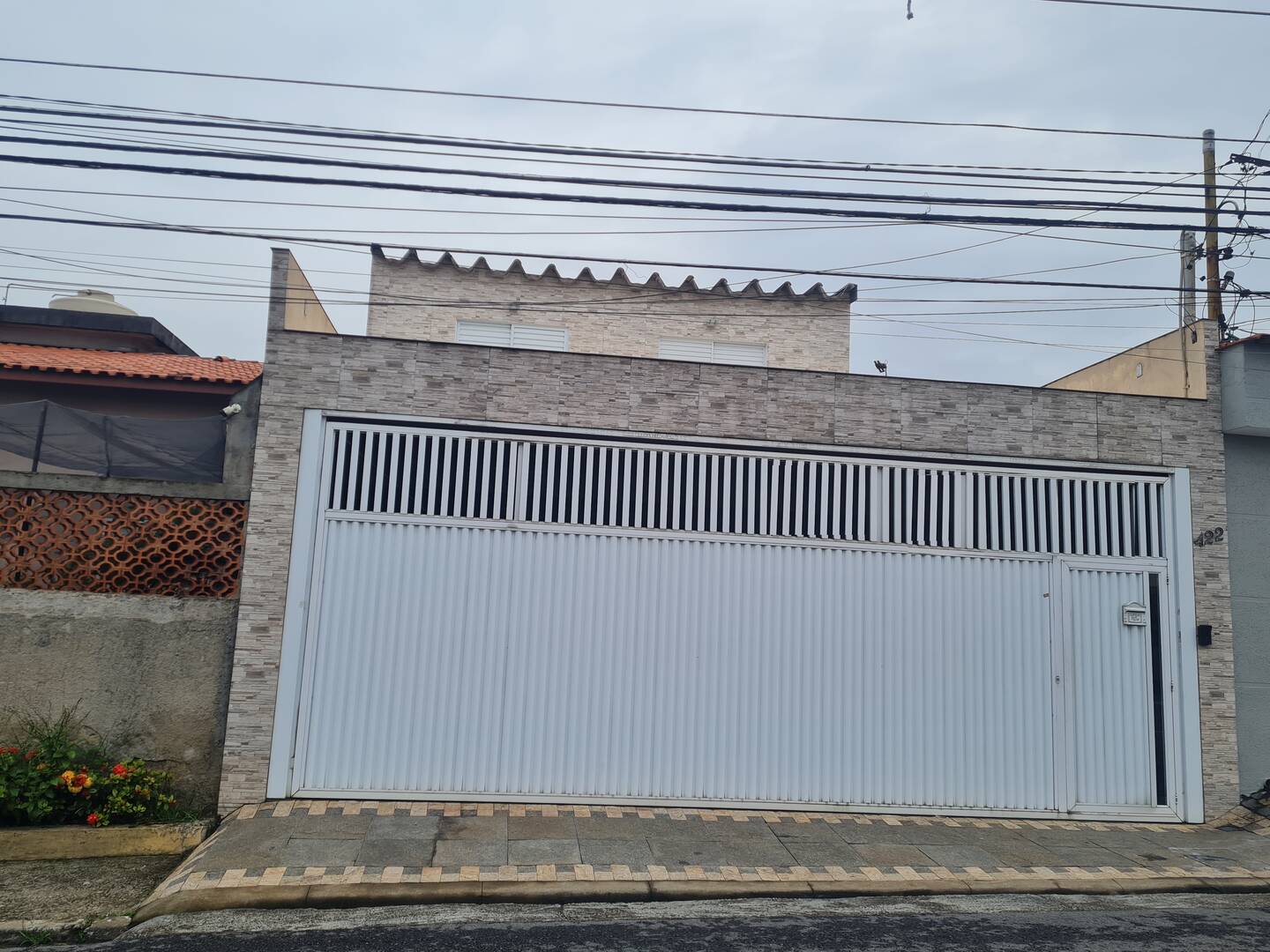 Sobrado à venda com 4 quartos, 234m² - Foto 1