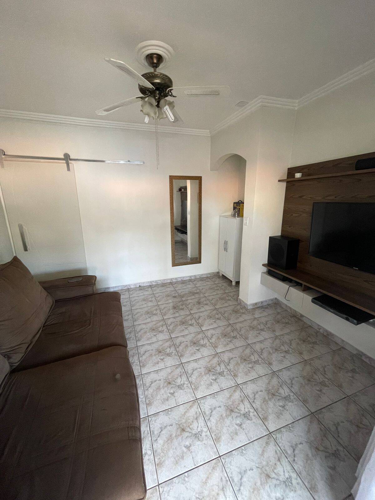 Sobrado à venda com 3 quartos, 193m² - Foto 1