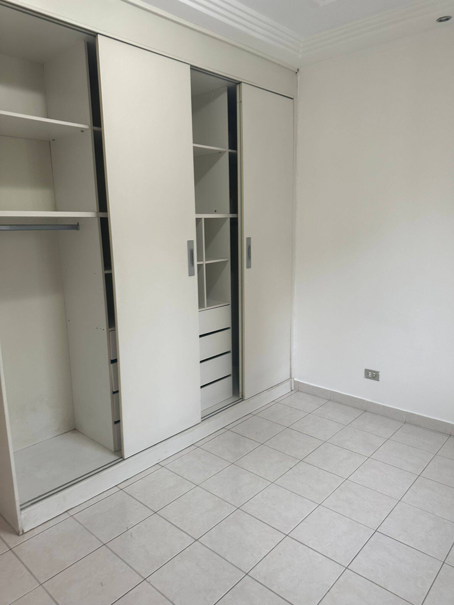 Apartamento à venda com 3 quartos, 73m² - Foto 12