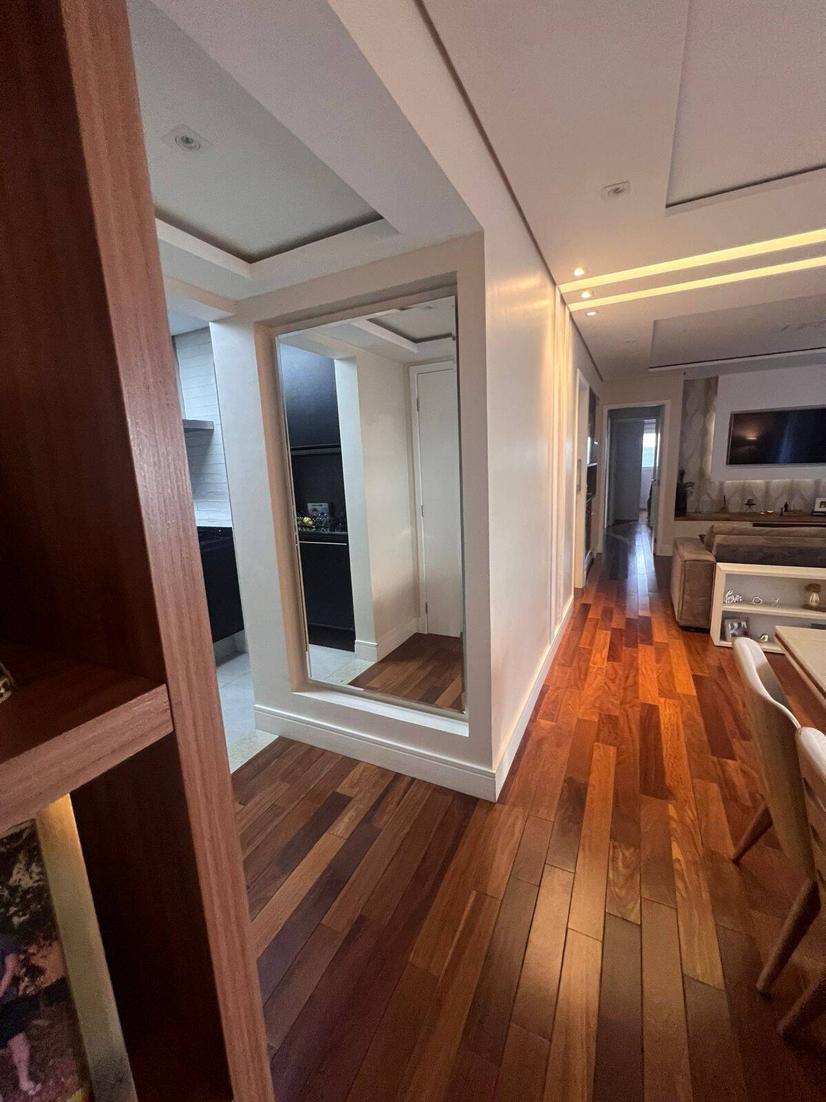 Apartamento à venda com 3 quartos, 123m² - Foto 23