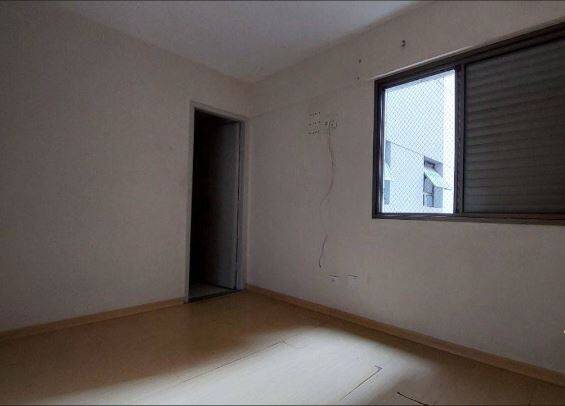 Apartamento à venda com 2 quartos, 64m² - Foto 23