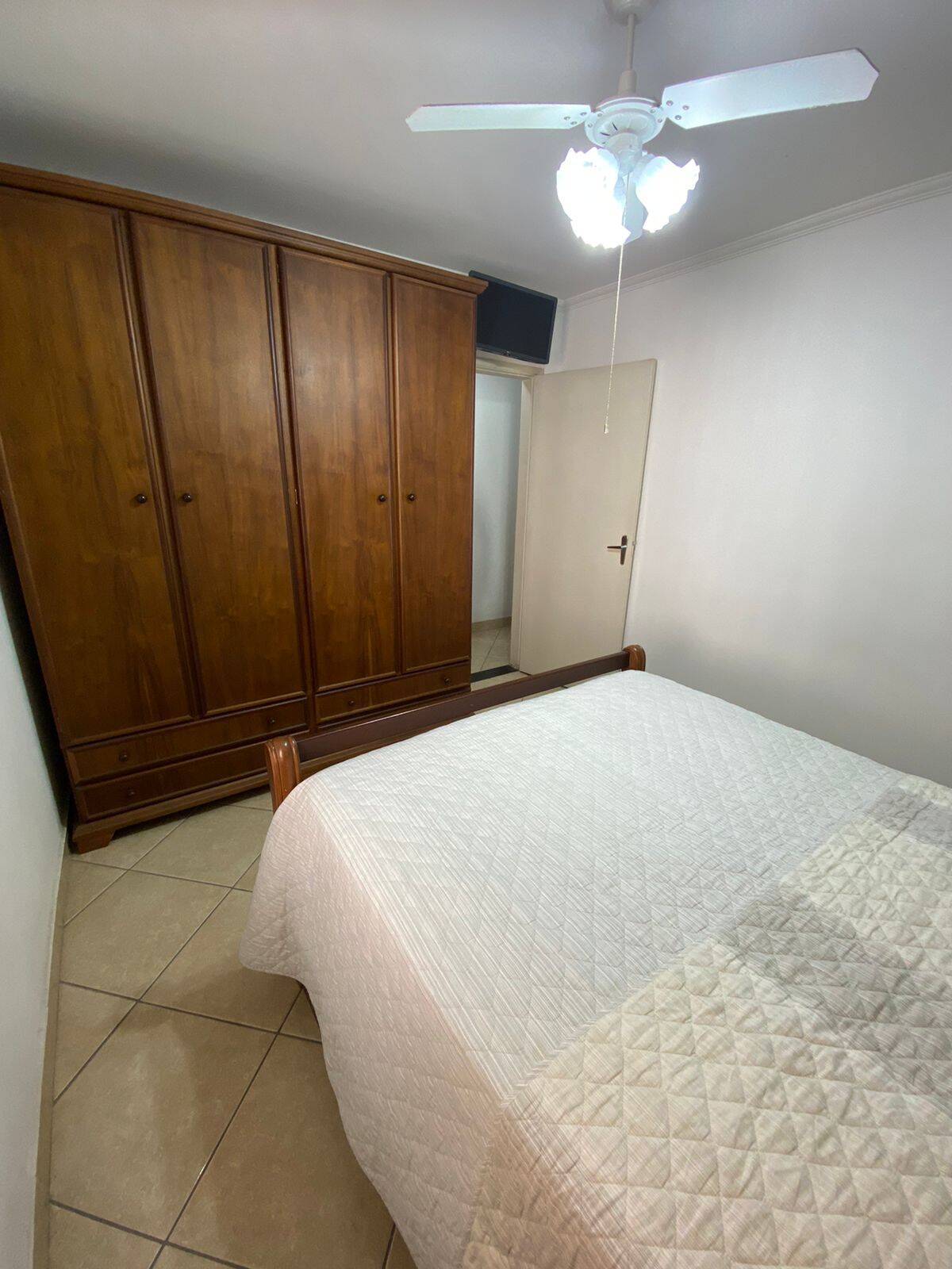 Casa à venda com 3 quartos, 200m² - Foto 8