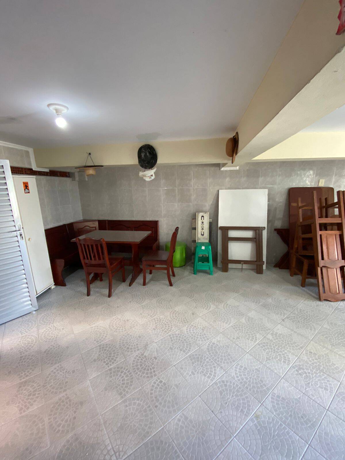 Casa à venda com 3 quartos, 200m² - Foto 23