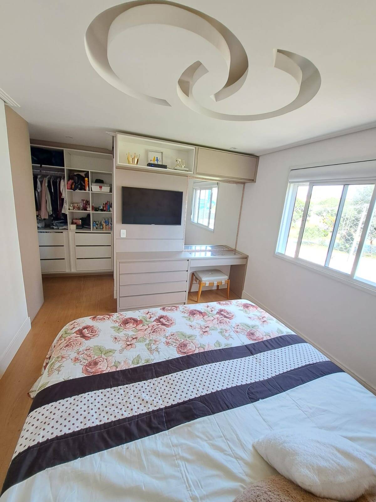 Apartamento à venda com 3 quartos, 156m² - Foto 13