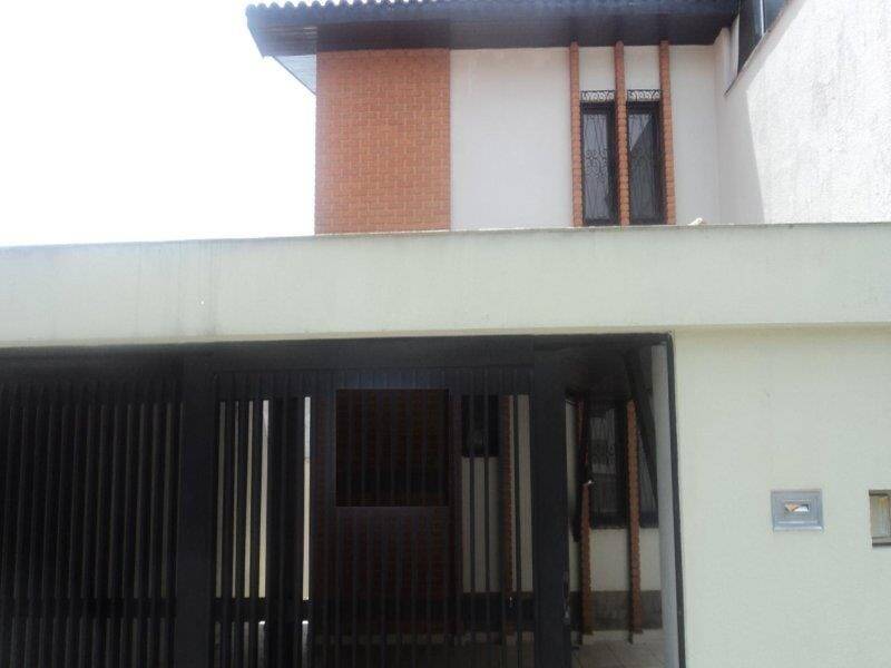 Sobrado à venda com 3 quartos, 184m² - Foto 1