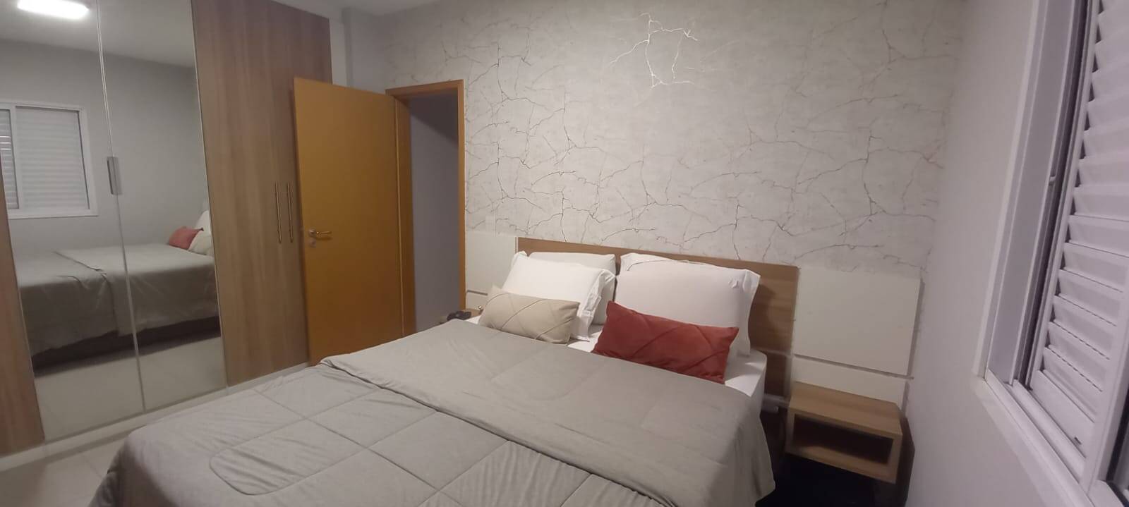 Apartamento à venda com 2 quartos, 55m² - Foto 17