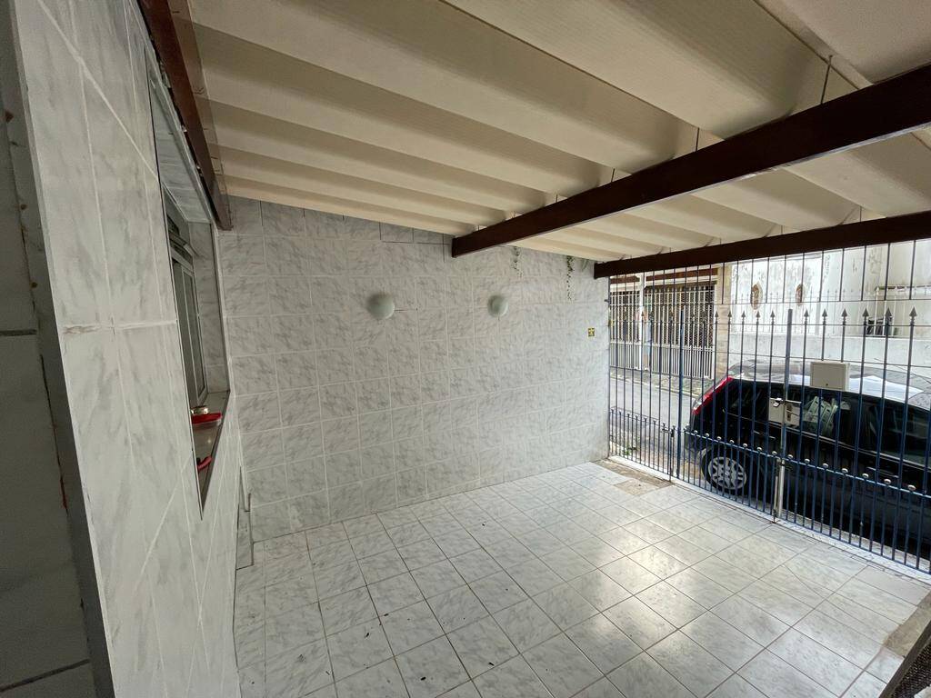 Casa à venda com 2 quartos, 180m² - Foto 4