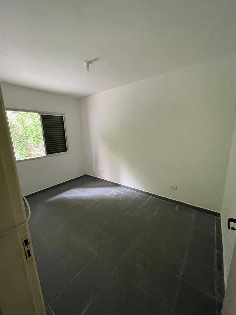 Casa à venda com 2 quartos, 180m² - Foto 13