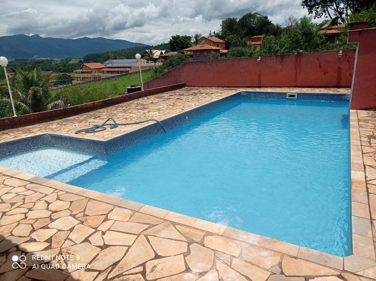 Fazenda à venda com 3 quartos, 250m² - Foto 1