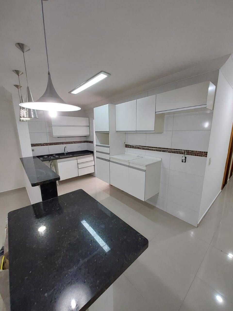 Apartamento à venda com 3 quartos, 74m² - Foto 1