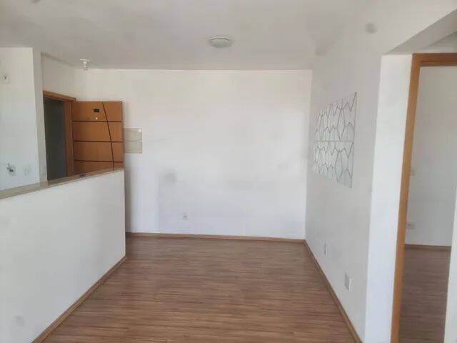 Apartamento à venda com 2 quartos, 50m² - Foto 4