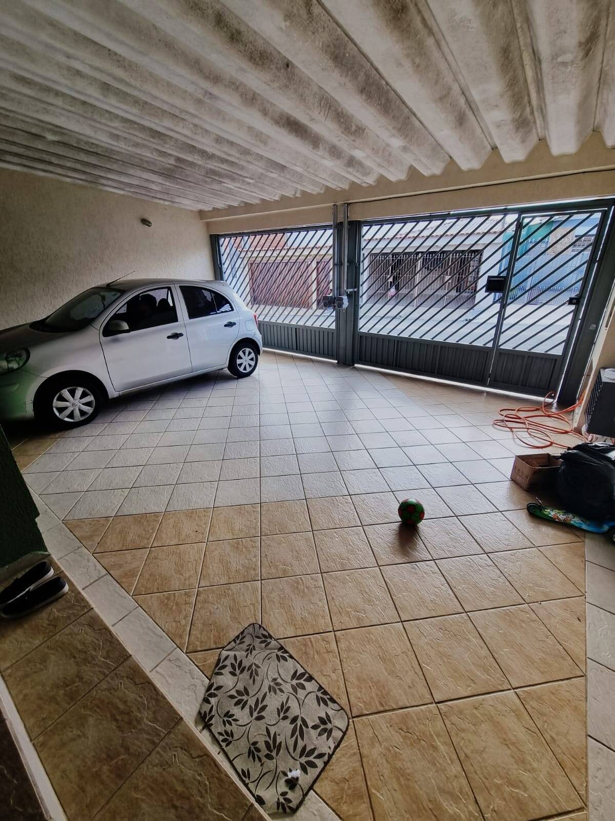 Casa à venda com 3 quartos, 175m² - Foto 2