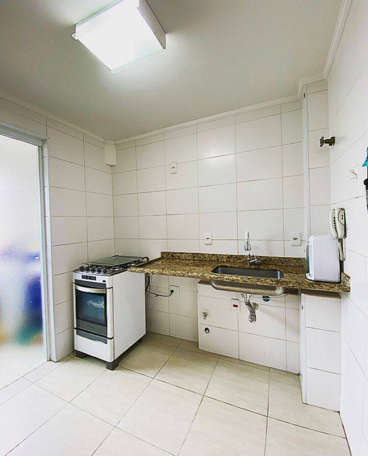 Apartamento à venda com 3 quartos, 80m² - Foto 21