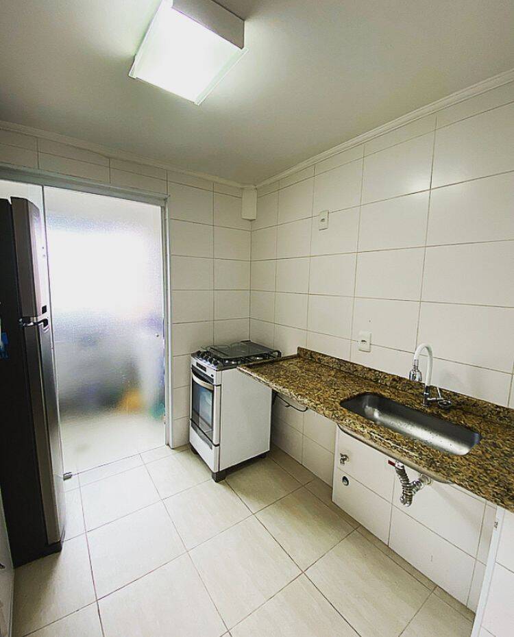 Apartamento à venda com 3 quartos, 80m² - Foto 27