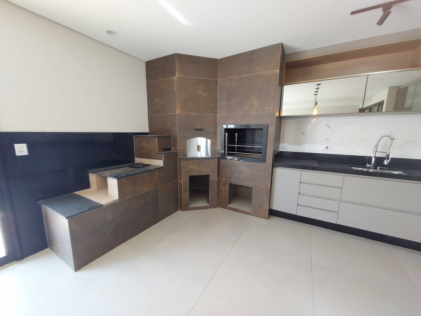 Sobrado à venda com 4 quartos, 288m² - Foto 6