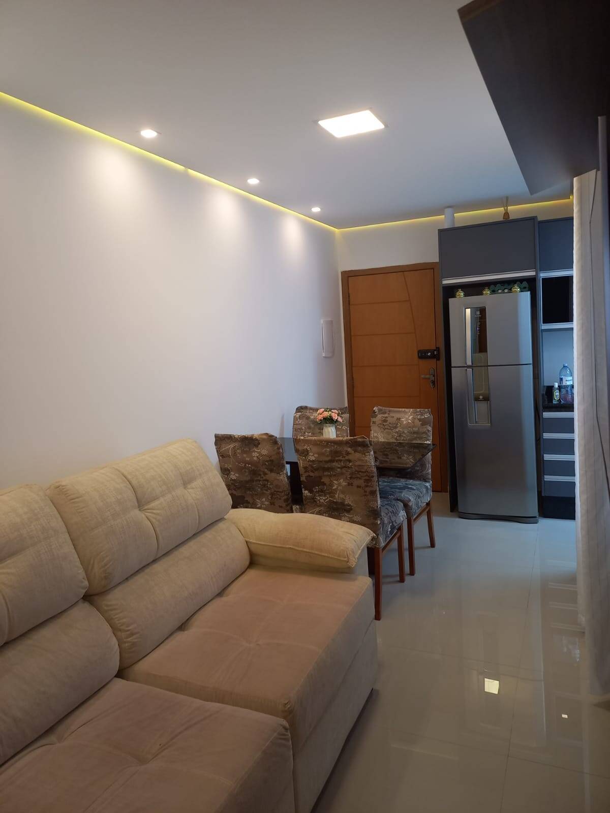 Apartamento à venda com 2 quartos, 73m² - Foto 1