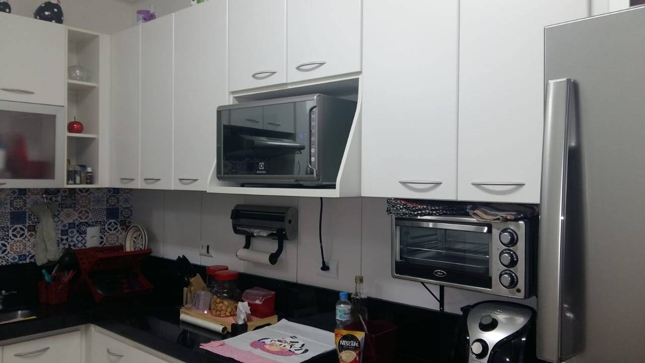 Apartamento à venda com 2 quartos, 75m² - Foto 4