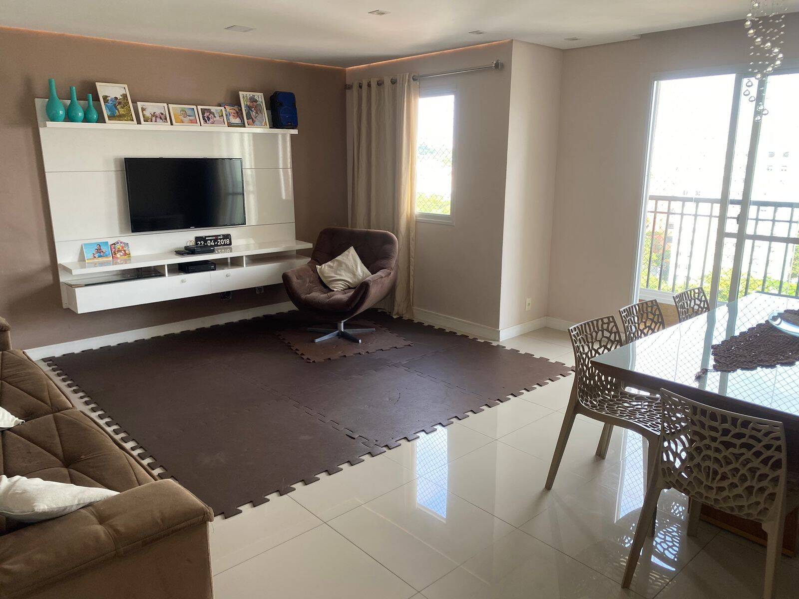 Apartamento à venda com 3 quartos, 73m² - Foto 2