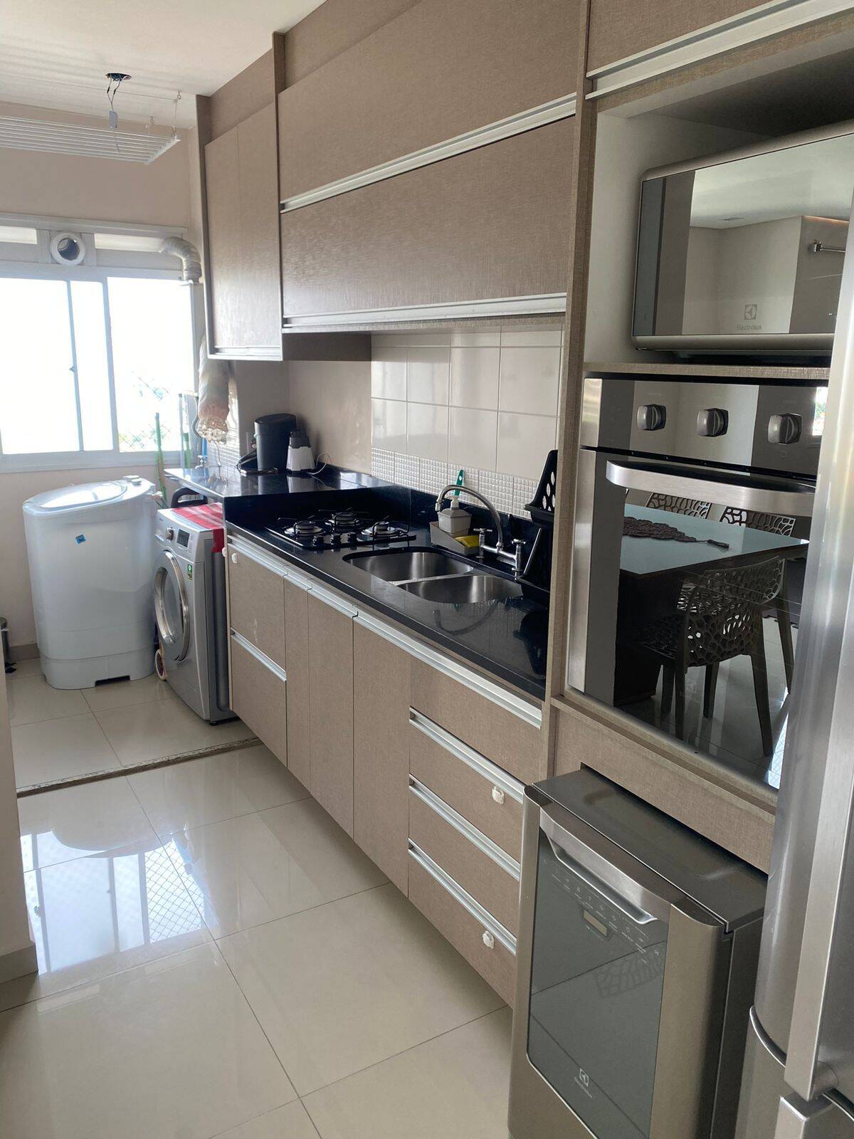 Apartamento à venda com 3 quartos, 73m² - Foto 3