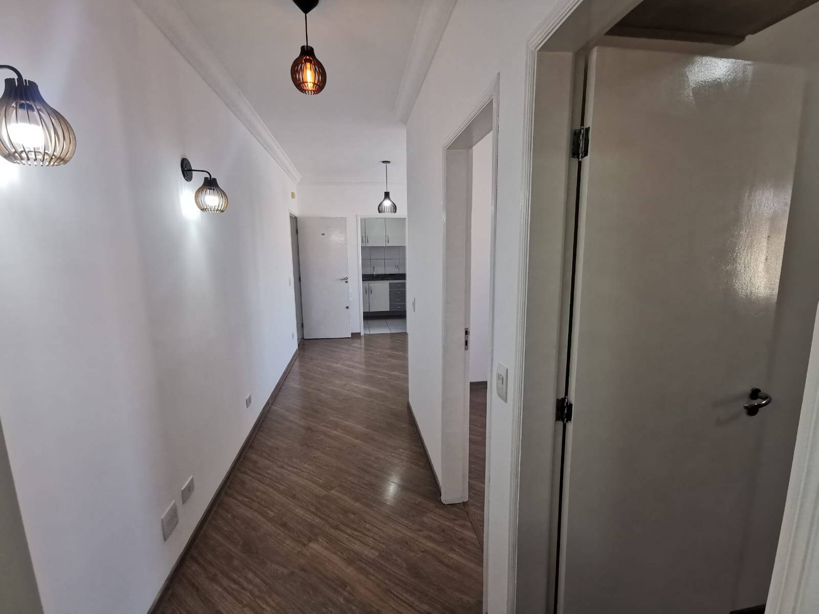 Apartamento à venda com 2 quartos, 60m² - Foto 3