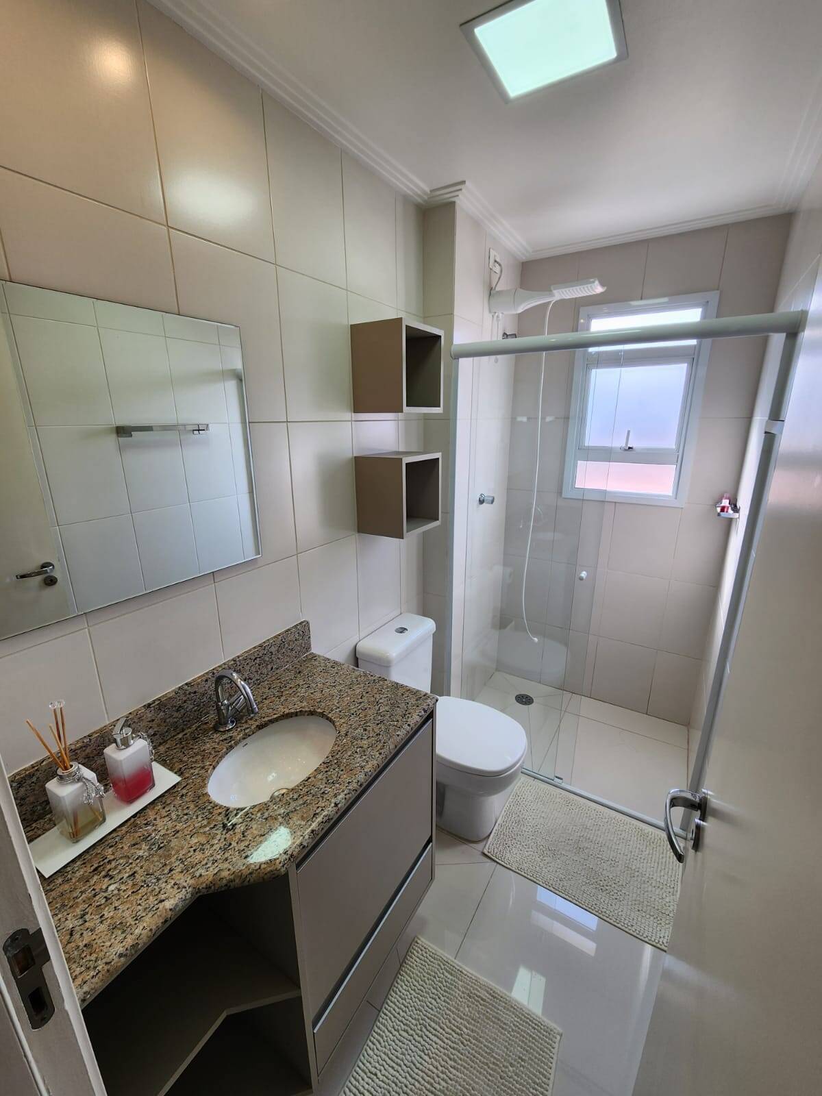 Apartamento à venda com 2 quartos, 64m² - Foto 22