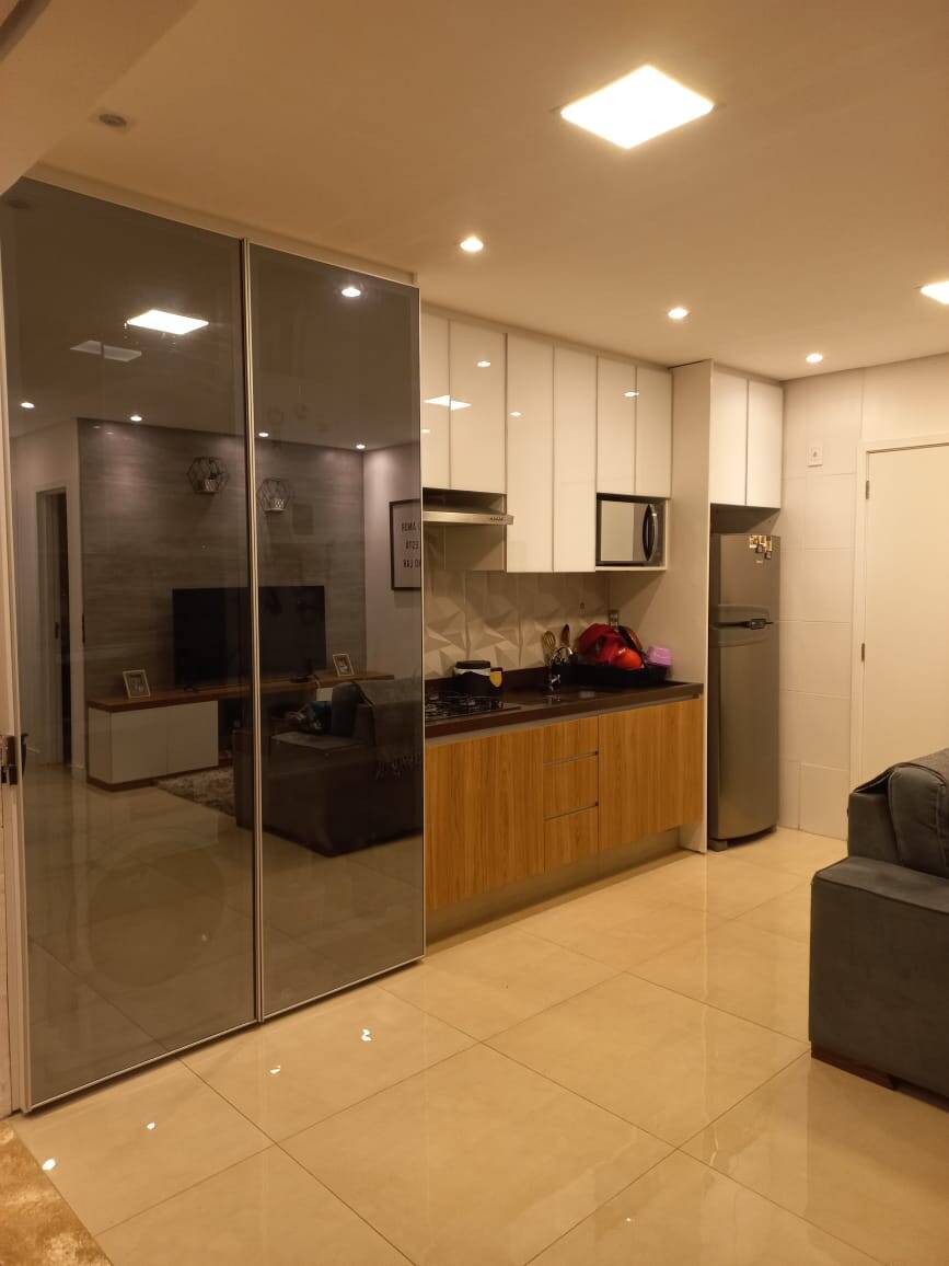 Apartamento à venda com 2 quartos, 94m² - Foto 1