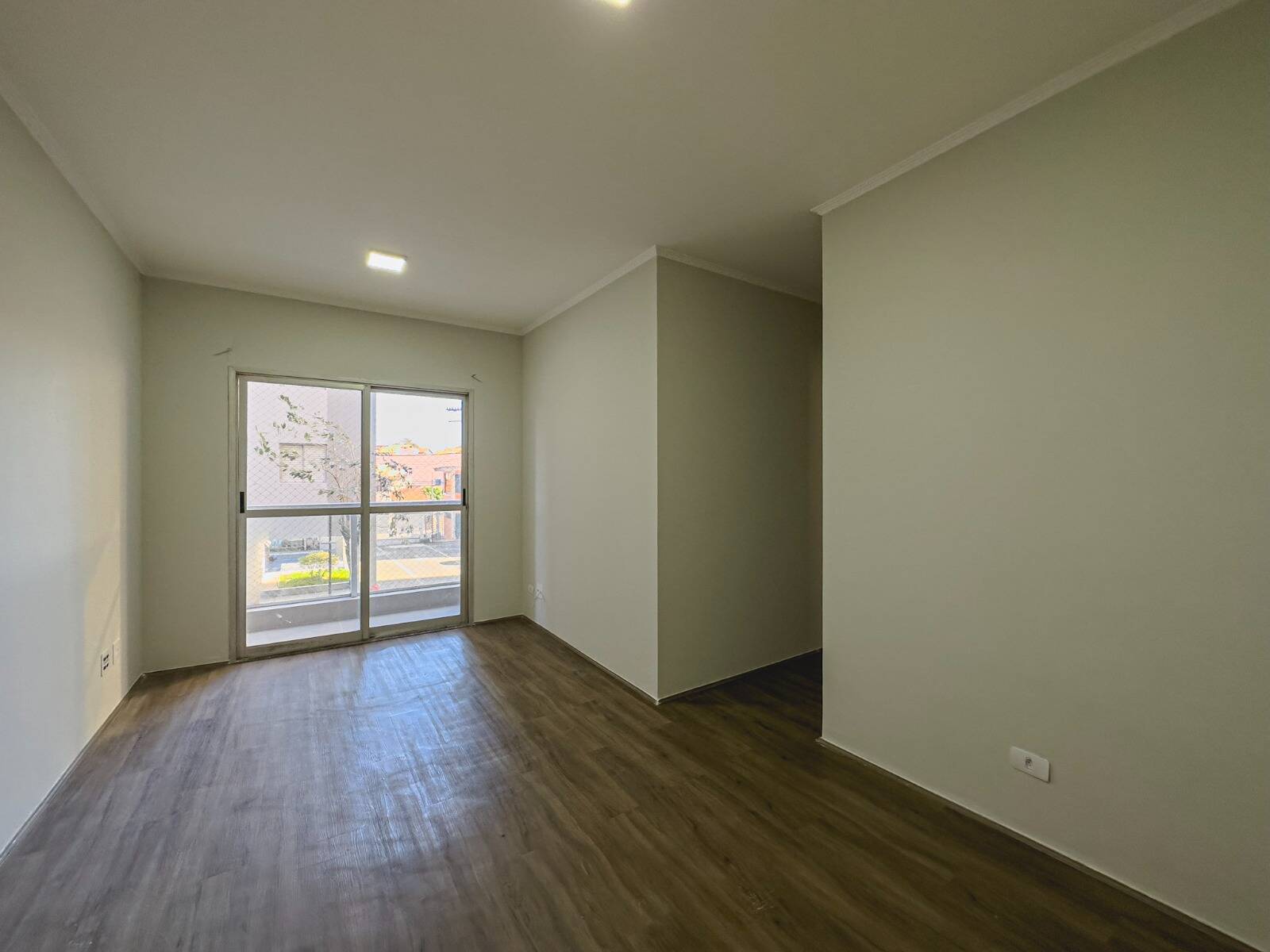 Apartamento à venda com 3 quartos, 64m² - Foto 2