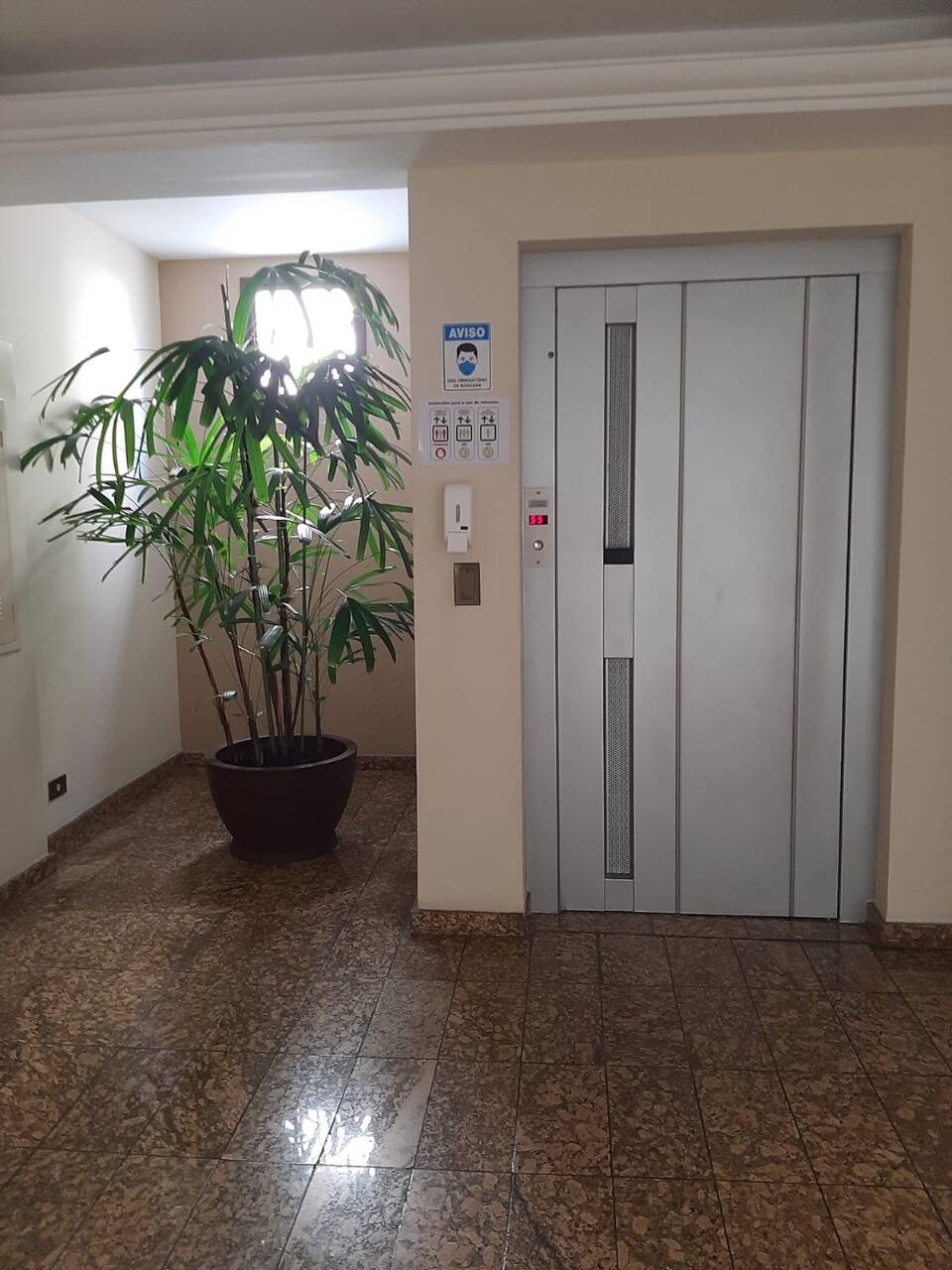 Apartamento à venda com 3 quartos, 86m² - Foto 9