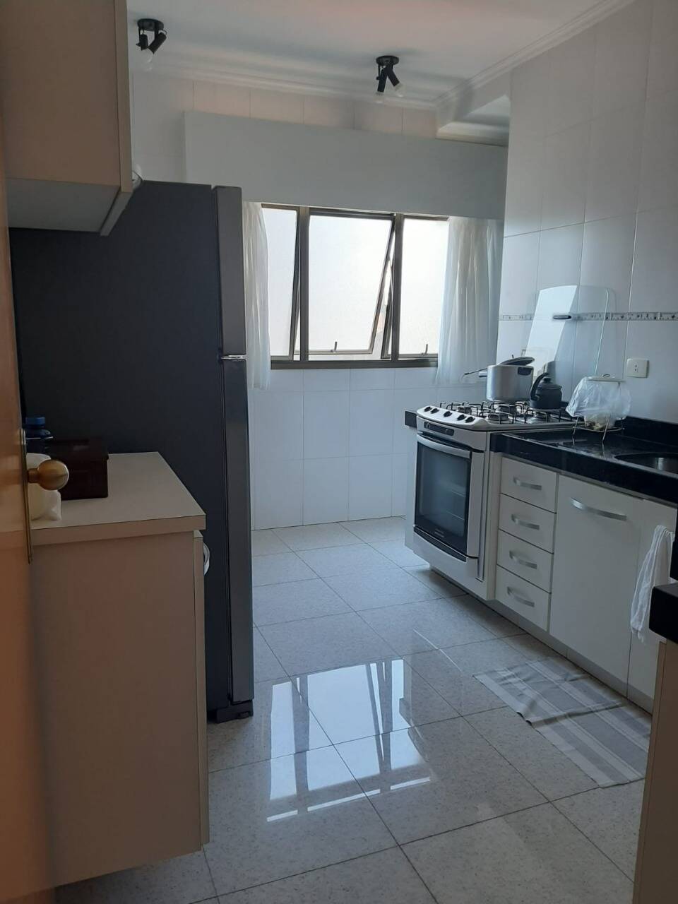 Apartamento à venda com 3 quartos, 86m² - Foto 2