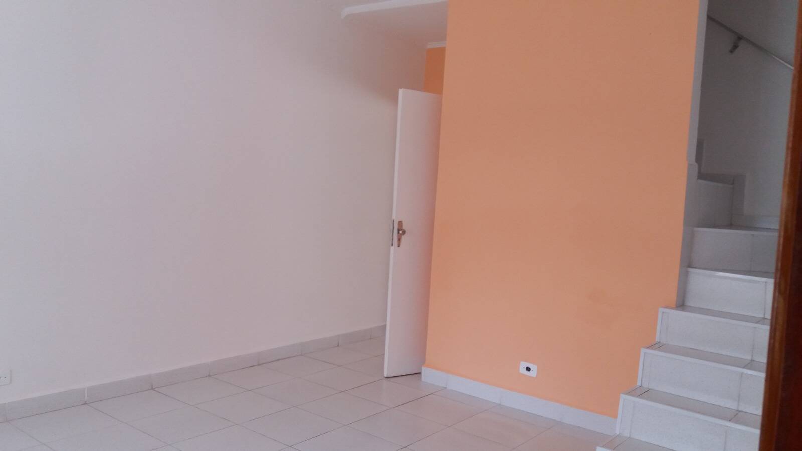 Casa à venda com 3 quartos, 166m² - Foto 4