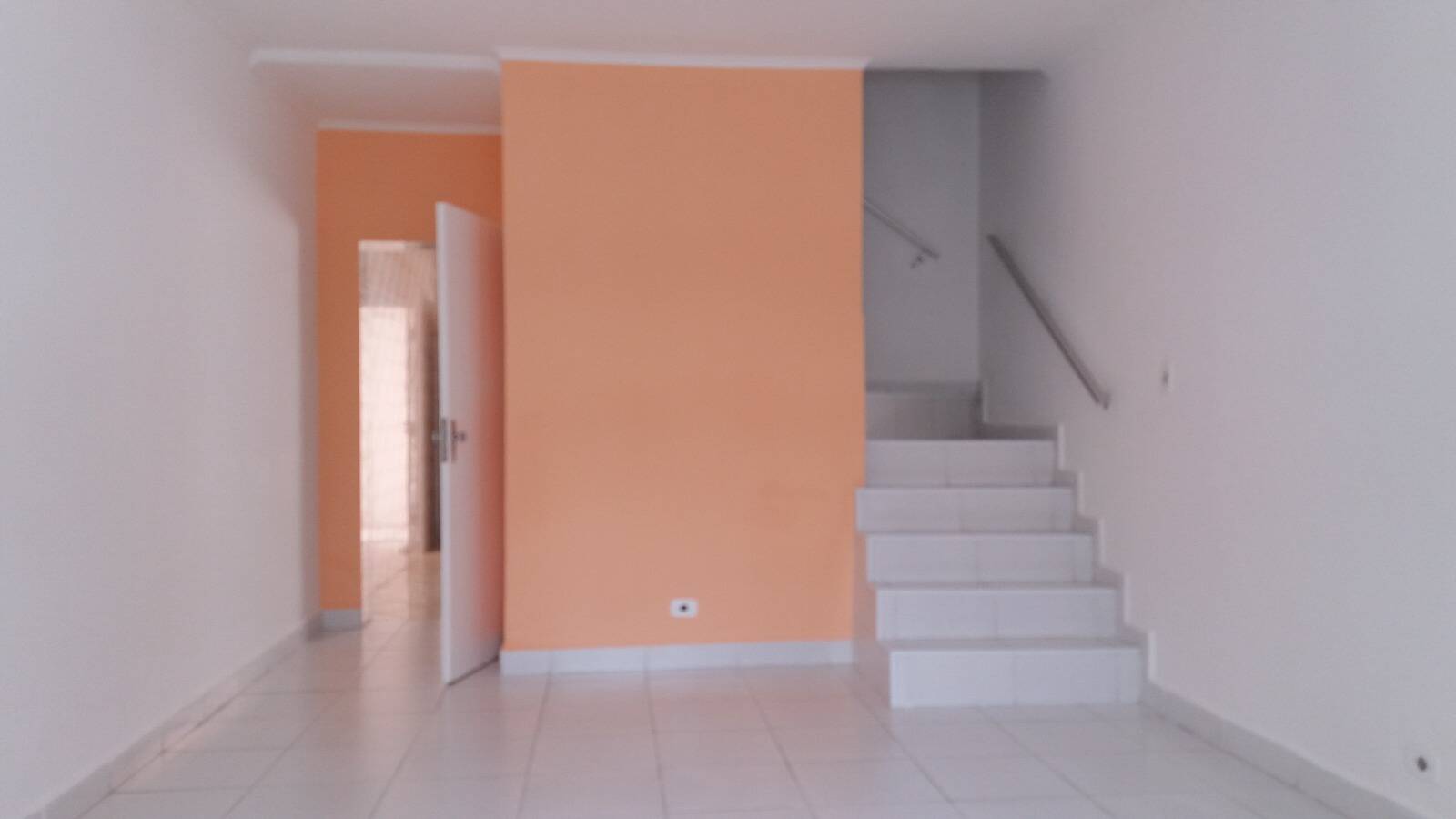 Casa à venda com 3 quartos, 166m² - Foto 3