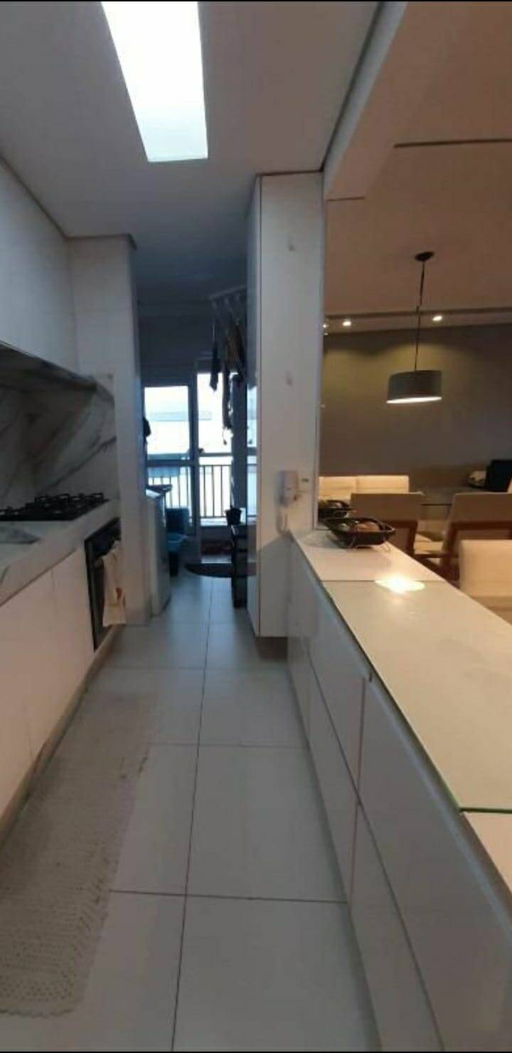 Apartamento à venda com 3 quartos, 94m² - Foto 4