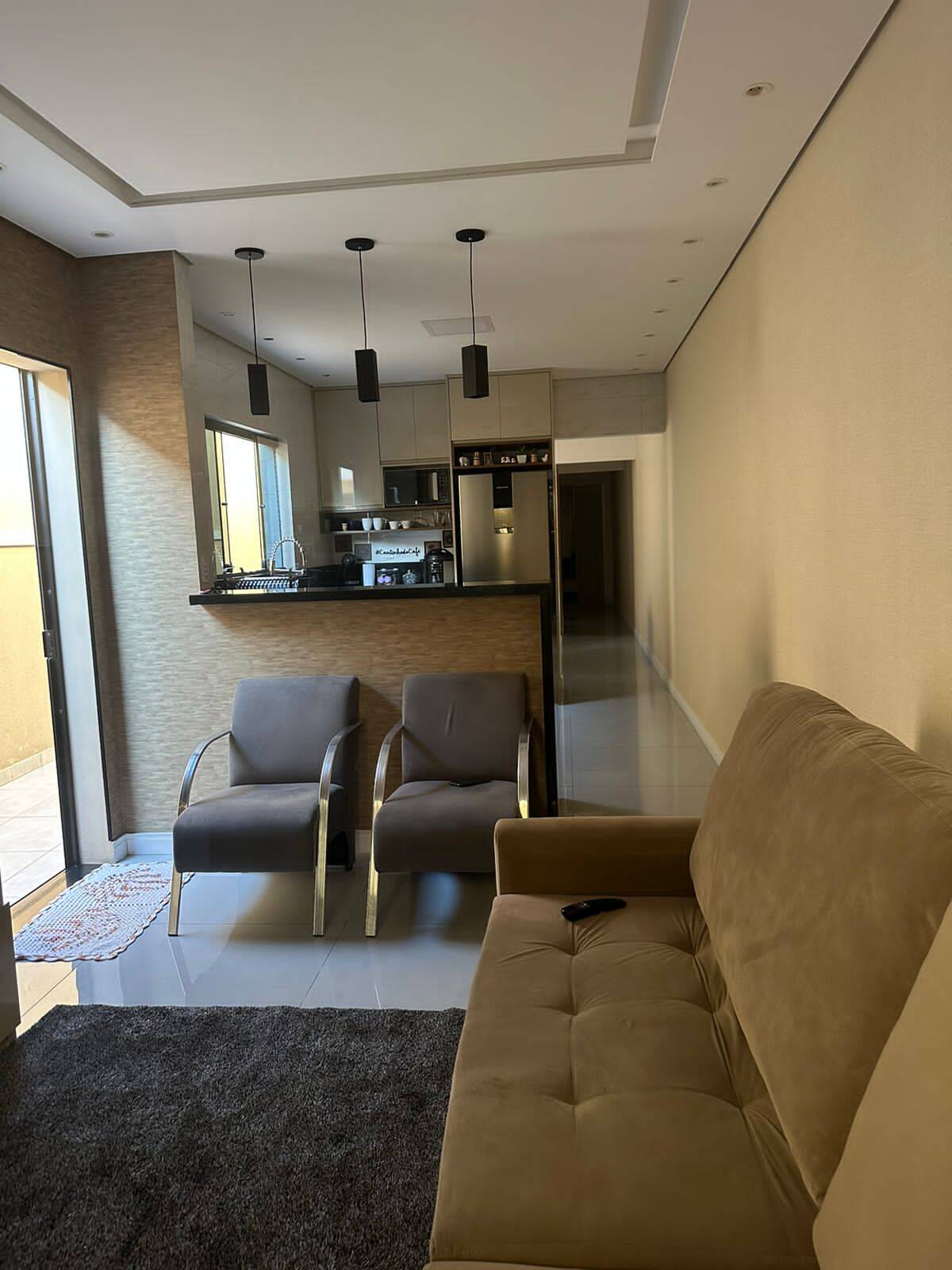 Casa à venda com 2 quartos, 190m² - Foto 4